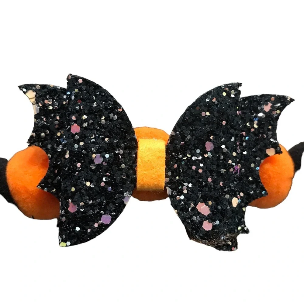Halloween Dog & Cat Collar – Fashion Bat Wings Bow, Adjustable‎ & Photo-Ready